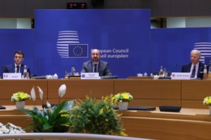 Tagung des Europäischen Rates (24. und 25. März 2022); v.l.n.r.: Emmanuel Macron (FRA), Charles Michel (Europäischer Rat), Joe Biden (USA)