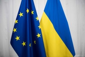 EU und Ukraine Flagge