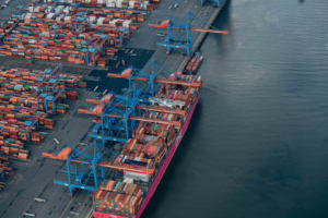 2026-06-26_Containerschiff